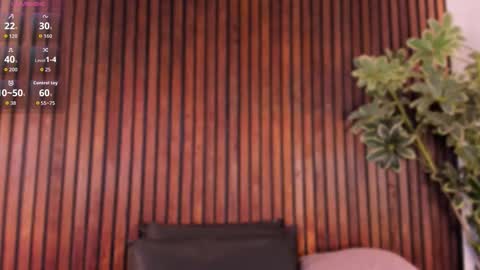 Snapshot of jennmiller_ chatting on November 4, 2025, 1:32 pm online show from November 4, 2025, 1:32 pm