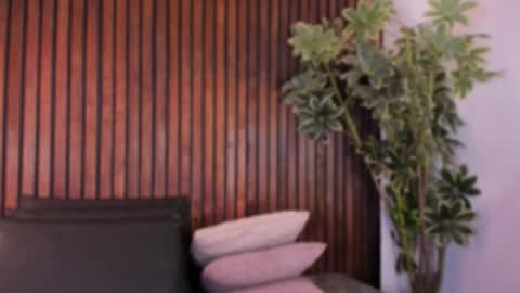 Snapshot of jennmiller_ chatting on November 6, 2025, 12:17 pm online show from November 6, 2025, 12:17 pm