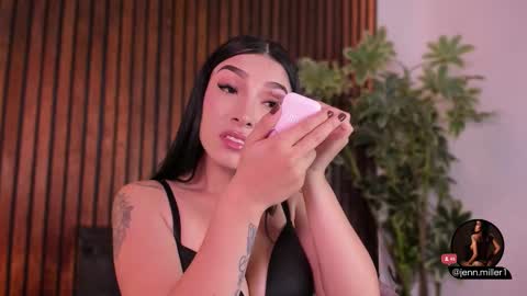 Snapshot of jennmiller_ chatting on November 23, 2025, 1:11 pm online show from November 23, 2025, 1:11 pm