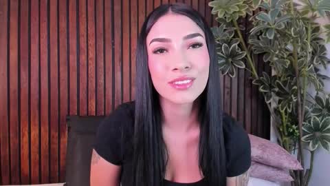 Snapshot of jennmiller_ chatting on November 30, 2025, 1:15 pm online show from November 30, 2025, 1:15 pm