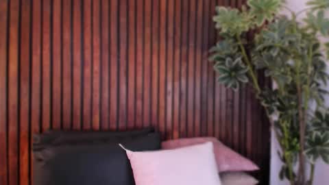 Snapshot of jennmiller_ chatting on December 4, 2025, 12:03 pm online show from December 4, 2025, 12:03 pm