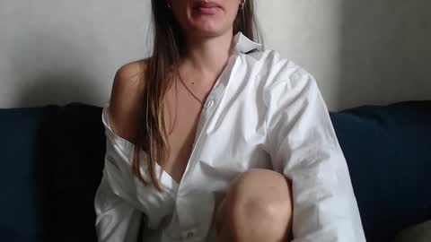 Jenny online show from October 8, 2025, 7:39 am