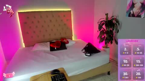 Snapshot of jenny__lawrence chatting on February 16, 2026, 9:05 am jenny__lawrence online show from February 16, 2026, 9:05 am
