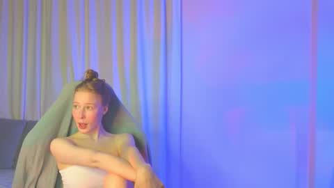 Snapshot of jenny_angelok chatting on January 7, 2026, 11:34 am Next broadcast on December 05 subject to change online show from January 7, 2026, 11:34 am