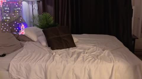 jenny_bunny_ online show from April 9, 2026, 6:19 am