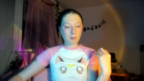 Jennifer Jenny Darling   online show from April 5, 2026, 5:54 pm