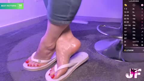 Jenny online show from April 27, 2026, 1:42 pm