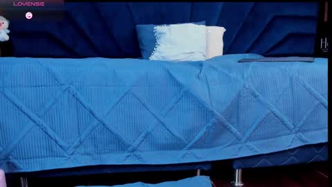 Snapshot of jenny_golden1 chatting on January 30, 2025, 2:36 pm Jenny  online show from January 30, 2025, 2:36 pm