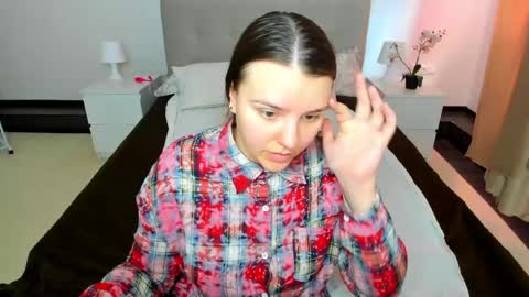 Jenny online show from April 28, 2026, 9:25 am