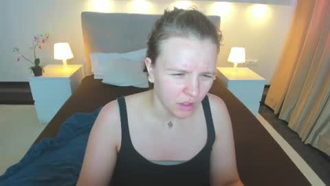 Snapshot of jenny_jimmy chatting on July 1, 2026, 9:22 am Jenny online show from July 1, 2026, 9:22 am