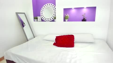 jenny_towers online show from February 15, 2026, 7:10 pm