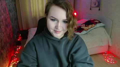 Jenny online show from April 19, 2026, 4:23 am