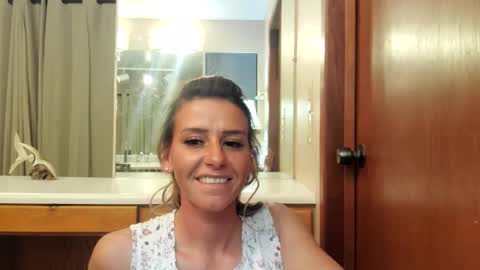 Snapshot of jennyhardnipsmith chatting on February 11, 2025, 9:20 am Jennythanksyou online show from February 11, 2025, 9:20 am