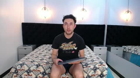 Snapshot of jeremmyandstacy chatting on January 22, 2025, 3:18 pm Jeremmyandstacy online show from January 22, 2025, 3:18 pm