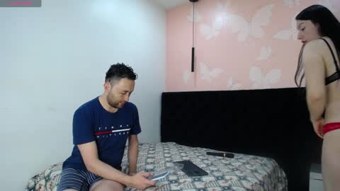 Snapshot of jeremmyandstacy chatting on January 29, 2025, 12:35 pm Jeremmyandstacy online show from January 29, 2025, 12:35 pm