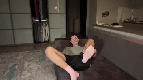 jeremy1scott online show from November 11, 2025, 3:39 am