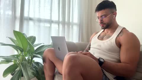Snapshot of jeremy_harden chatting on May 27, 2026, 12:35 pm Jeremy online show from May 27, 2026, 12:35 pm
