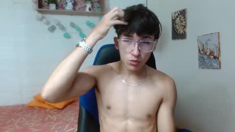 Snapshot of jeremy_job chatting on December 15, 2025, 12:09 pm Jeremy online show from December 15, 2025, 12:09 pm