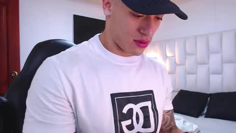 Jeremy lane online show from April 16, 2026, 11:51 pm