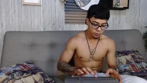 Snapshot of jeremy_wallker chatting on February 5, 2026, 7:40 pm Jeremy online show from February 5, 2026, 7:40 pm