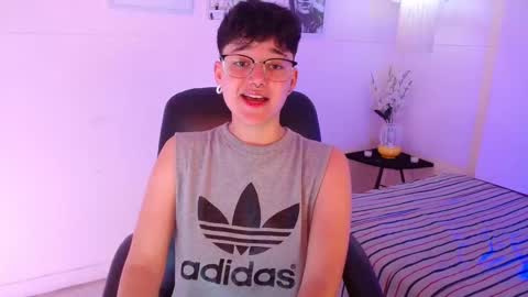 jero harper1 online show from September 25, 2025, 2:43 pm