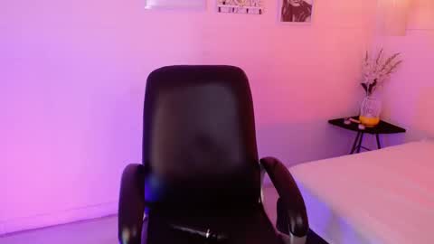 jero harper1 online show from December 3, 2025, 4:16 pm