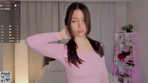 Keira online show from October 19, 2025, 4:13 am