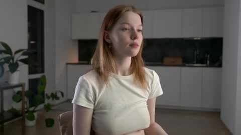 Molly online show from November 16, 2025, 3:06 pm