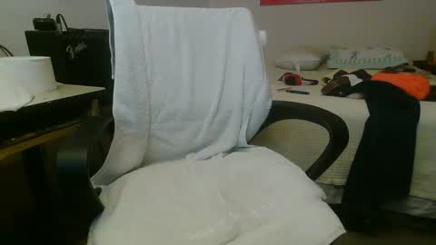 Snapshot of jerrysteinman69 chatting on February 1, 2026, 9:19 am Girth Brooks online show from February 1, 2026, 9:19 am