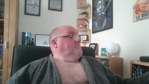 Snapshot of jerseyhammer01 chatting on December 24, 2024, 10:55 am Harry online show from December 24, 2024, 10:55 am