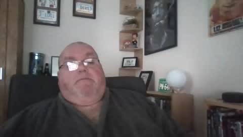 Snapshot of jerseyhammer01 chatting on February 18, 2025, 8:49 am Harry online show from February 18, 2025, 8:49 am