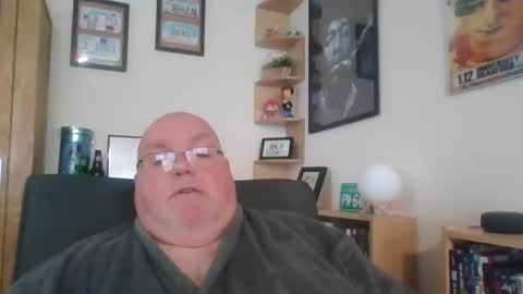 Snapshot of jerseyhammer01 chatting on February 21, 2025, 8:40 am Harry online show from February 21, 2025, 8:40 am