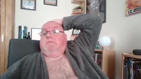 Snapshot of jerseyhammer01 chatting on March 11, 2025, 8:20 am Harry online show from March 11, 2025, 8:20 am