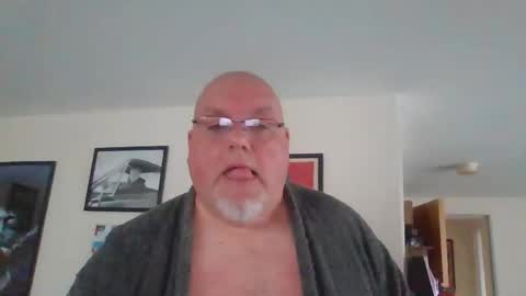 Snapshot of jerseyhammer01 chatting on October 14, 2025, 8:04 am Harry online show from October 14, 2025, 8:04 am