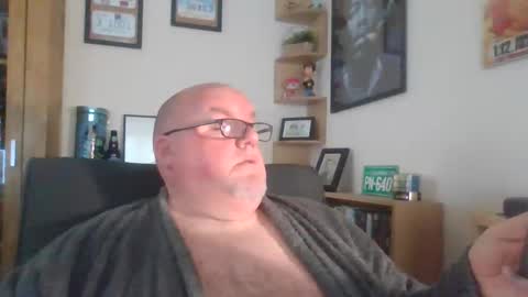 Snapshot of jerseyhammer01 chatting on November 5, 2025, 9:20 am Harry online show from November 5, 2025, 9:20 am