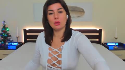 JESS online show from December 17, 2024, 4:23 am