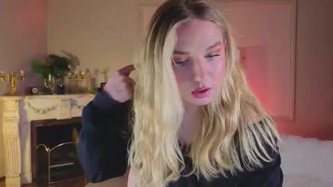 jes_solar online show from October 25, 2025, 9:09 pm