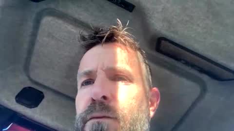 jesaj online show from November 22, 2025, 7:29 am