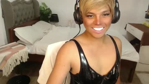 Snapshot of jesie_hot69 chatting on February 24, 2025, 1:21 pm jesie_hot69 online show from February 24, 2025, 1:21 pm