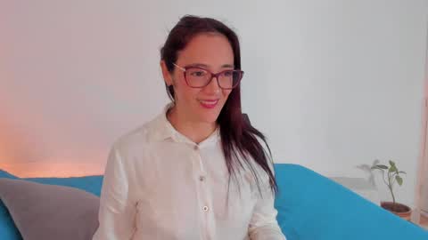 Snapshot of jess1ca_herrera chatting on May 25, 2026, 9:43 pm jessica herreraToday I will be your devil and you my victim online show from May 25, 2026, 9:43 pm