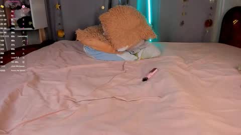 Jess online show from March 12, 2026, 3:56 am