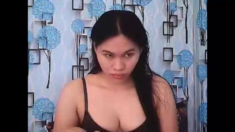 Snapshot of jessa_21 chatting on December 1, 2025, 11:43 pm jessa_21 online show from December 1, 2025, 11:43 pm