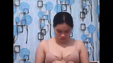 jessa_21 online show from April 7, 2026, 5:35 pm