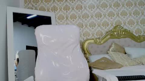 jessb_ online show from September 30, 2025, 7:08 pm