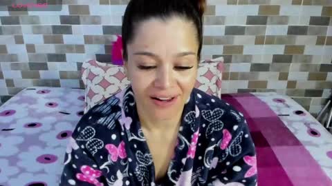 Snapshot of jessica_robertss chatting on May 24, 2026, 2:27 am jessimodel independient online show from May 24, 2026, 2:27 am