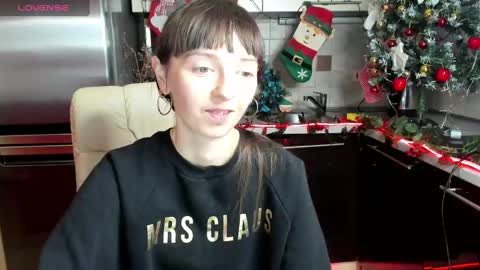 jessicaforris online show from December 23, 2024, 7:28 am