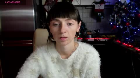 jessicaforris online show from January 7, 2025, 7:42 am