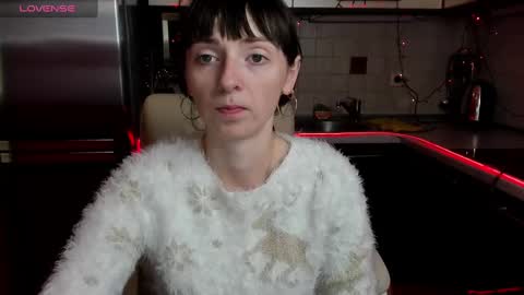 jessicaforris online show from January 11, 2025, 7:39 am