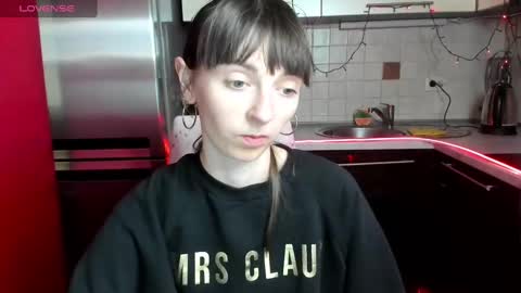 jessicaforris online show from January 24, 2025, 7:41 am