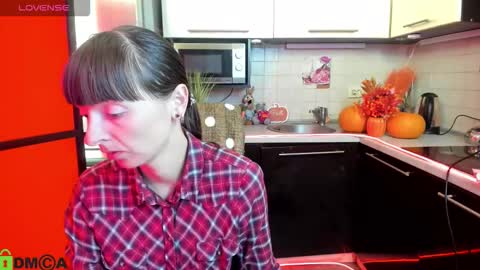 jessicaforris online show from September 27, 2025, 7:02 am